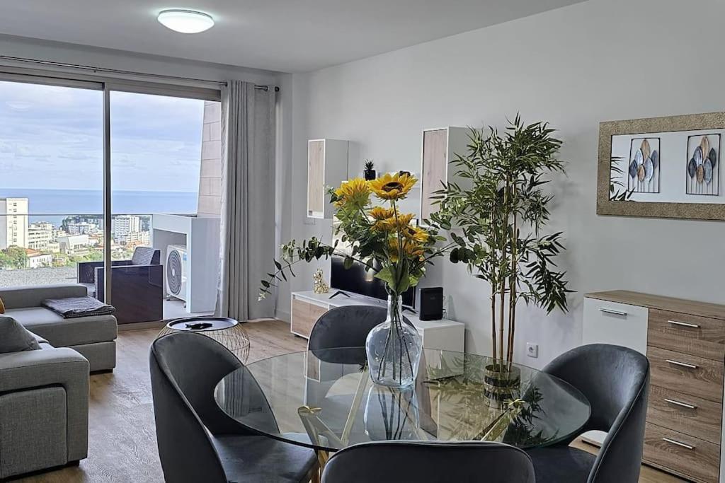 Апартаменты Vista Mar - Ac, Parking And Pool Фуншал Экстерьер фото